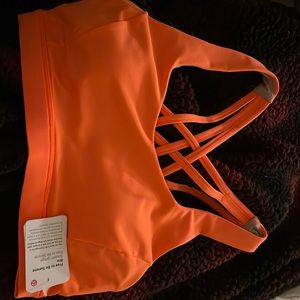 NWT Free to Be Serene Bra - Lululemon